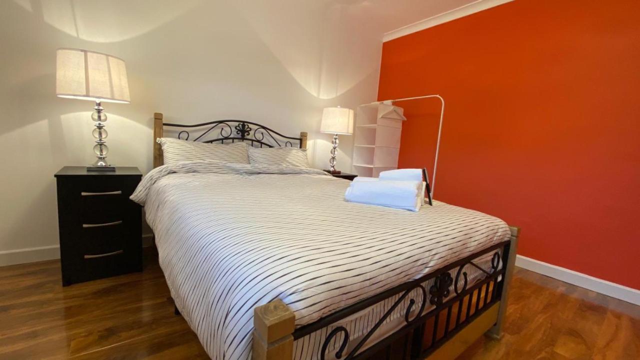 Grand Heights Suites Londra Exterior foto