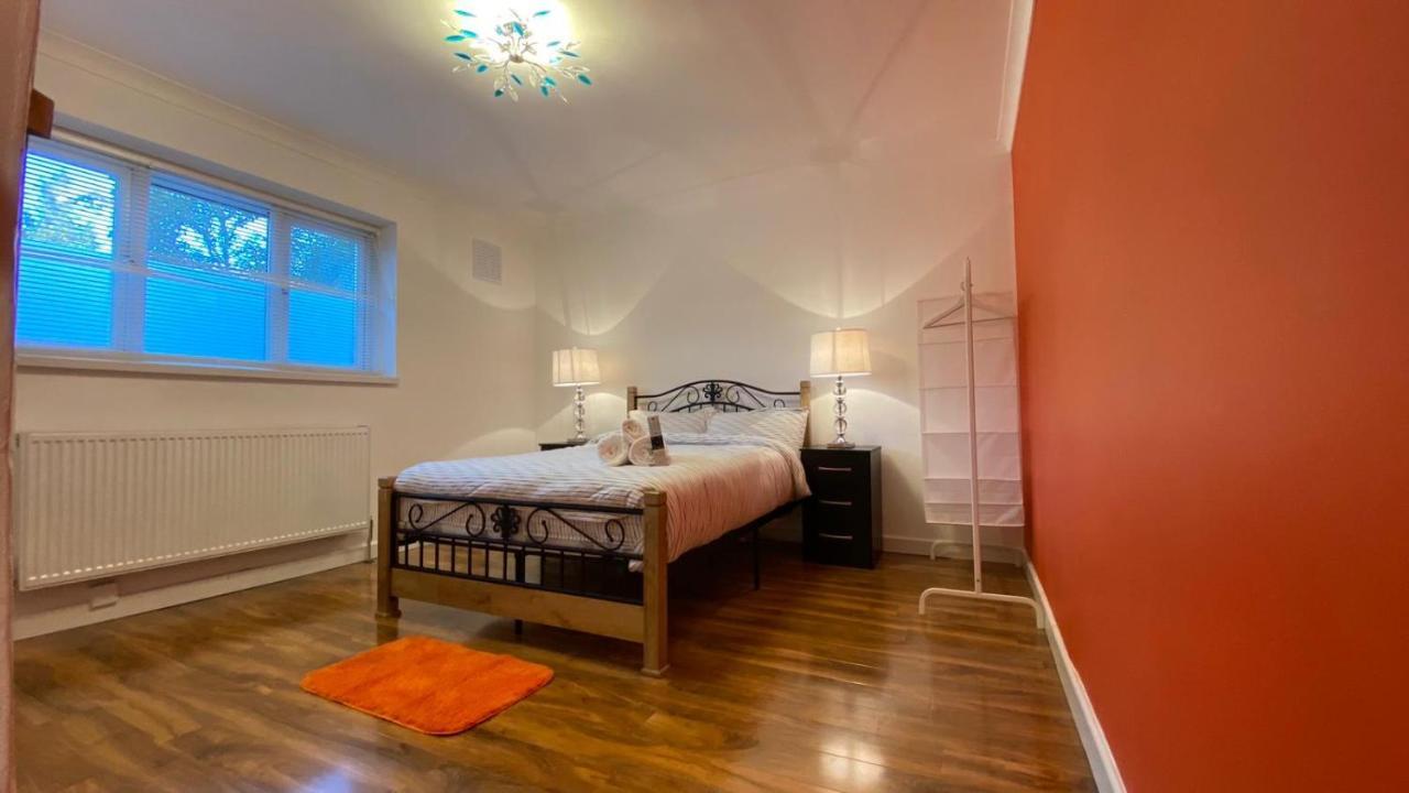 Grand Heights Suites Londra Exterior foto